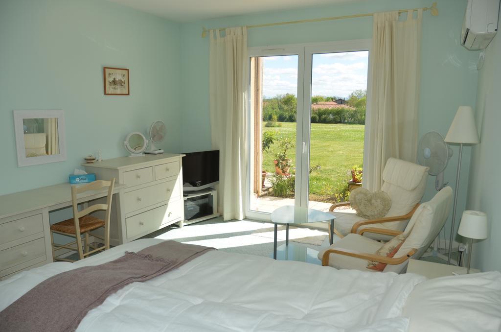 Bed and Breakfast La Batterie Lagarde-Hachan Esterno foto